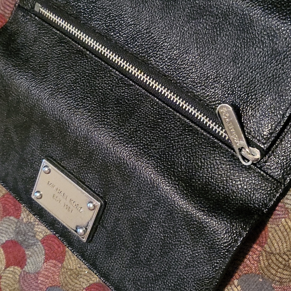 Black Signature Mk Wallet Used Condition... - image 4